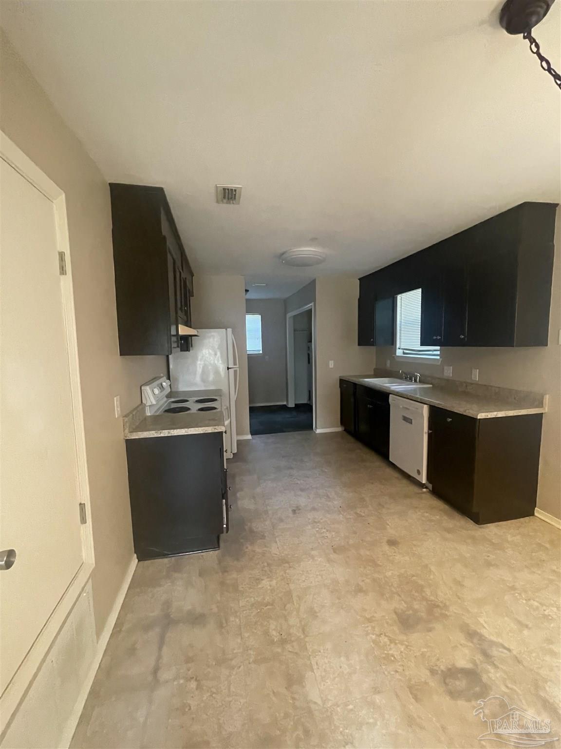 10047 Hillview Road Pensacola FL 32514