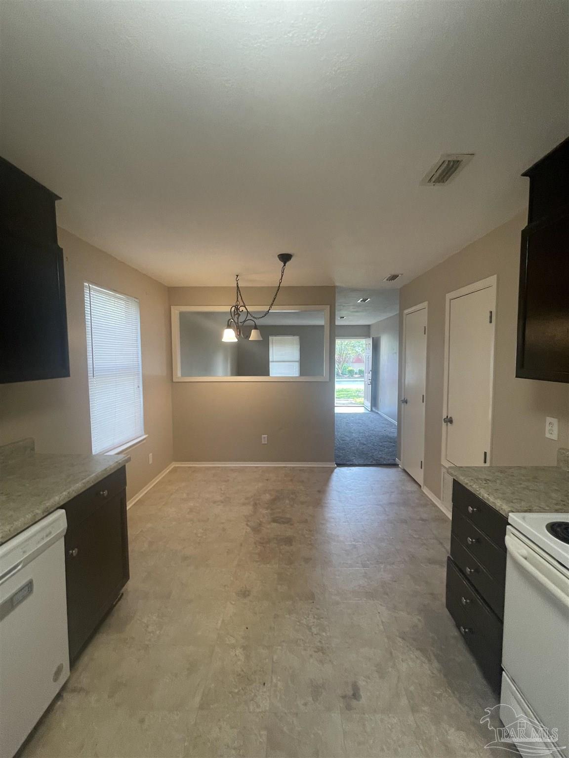 10047 Hillview Road Pensacola FL 32514
