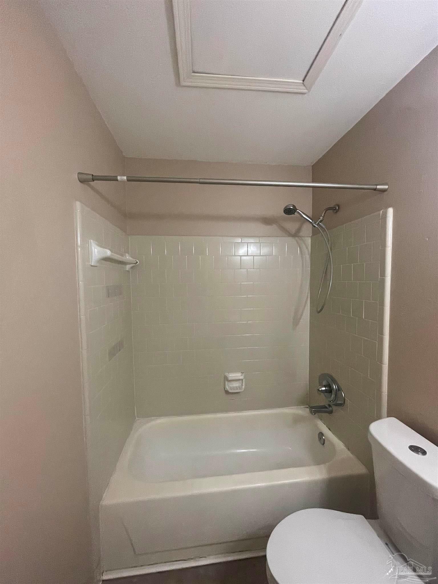 10047 Hillview Road Pensacola FL 32514