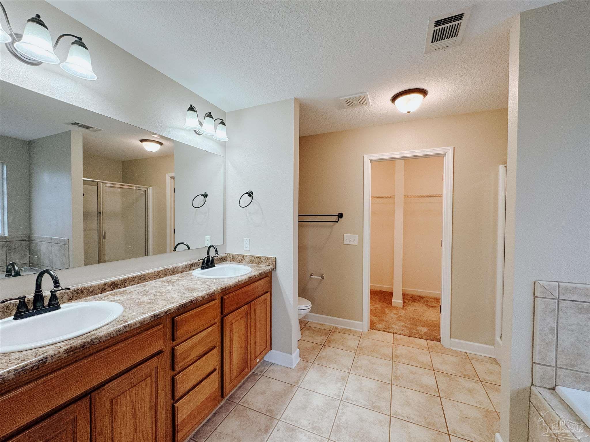 1240 Benning Place Pensacola FL 32506