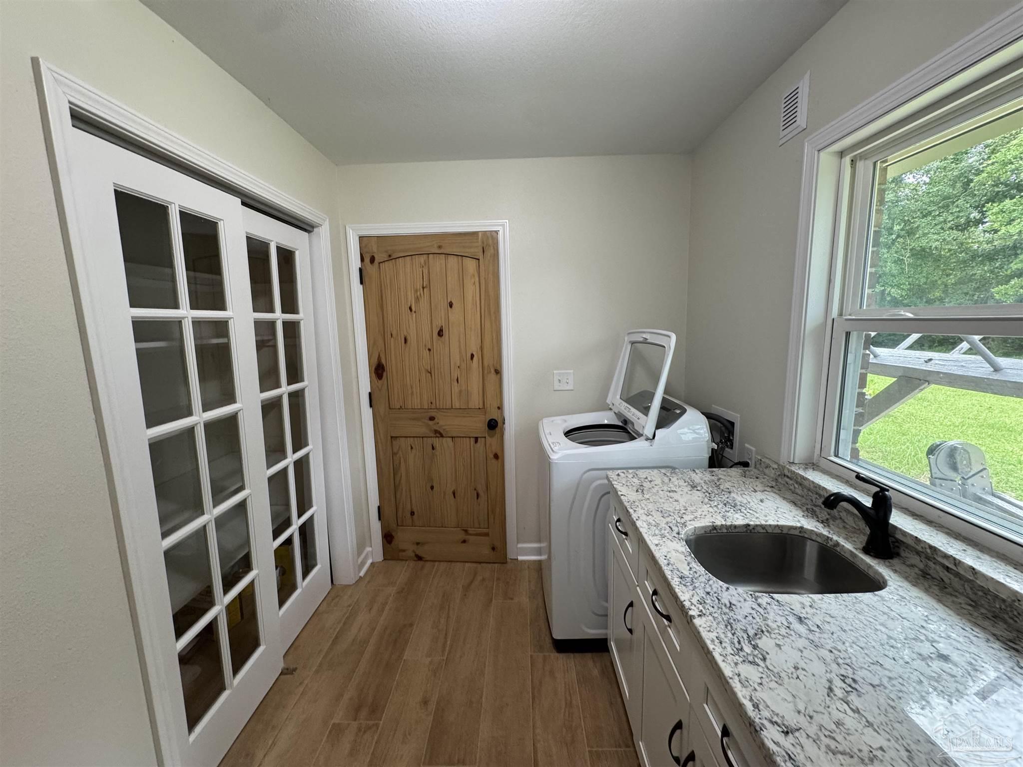 7866 Apollo Drive Pensacola FL 32506