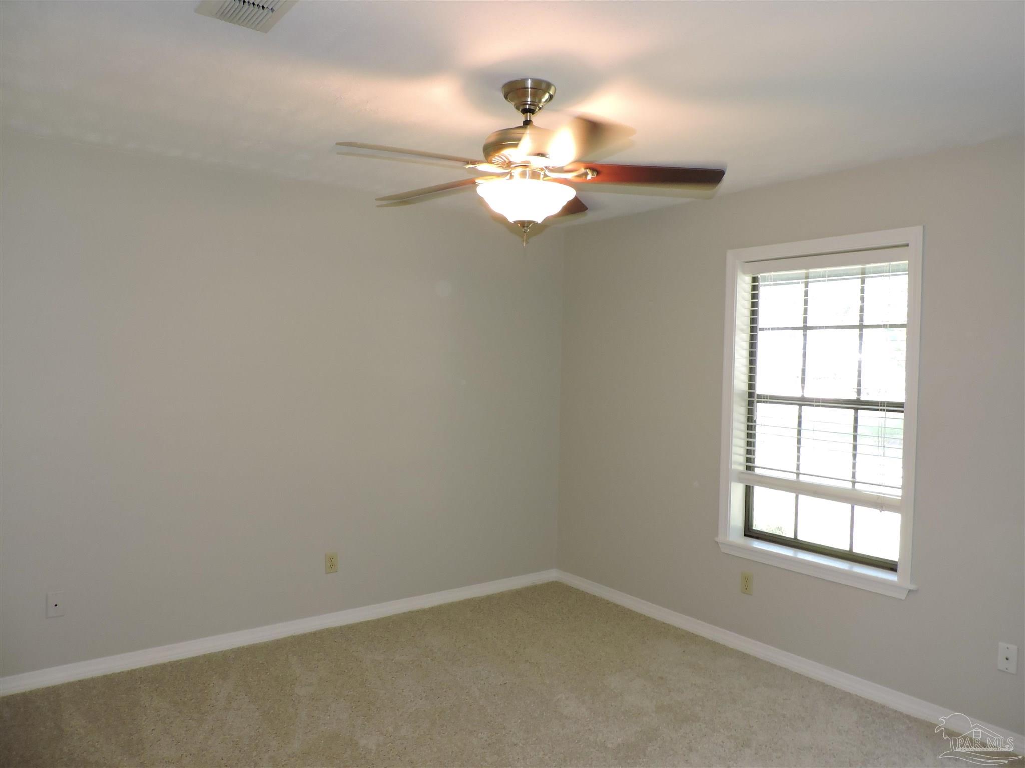 5261 Rowe Trail Pace FL 32571