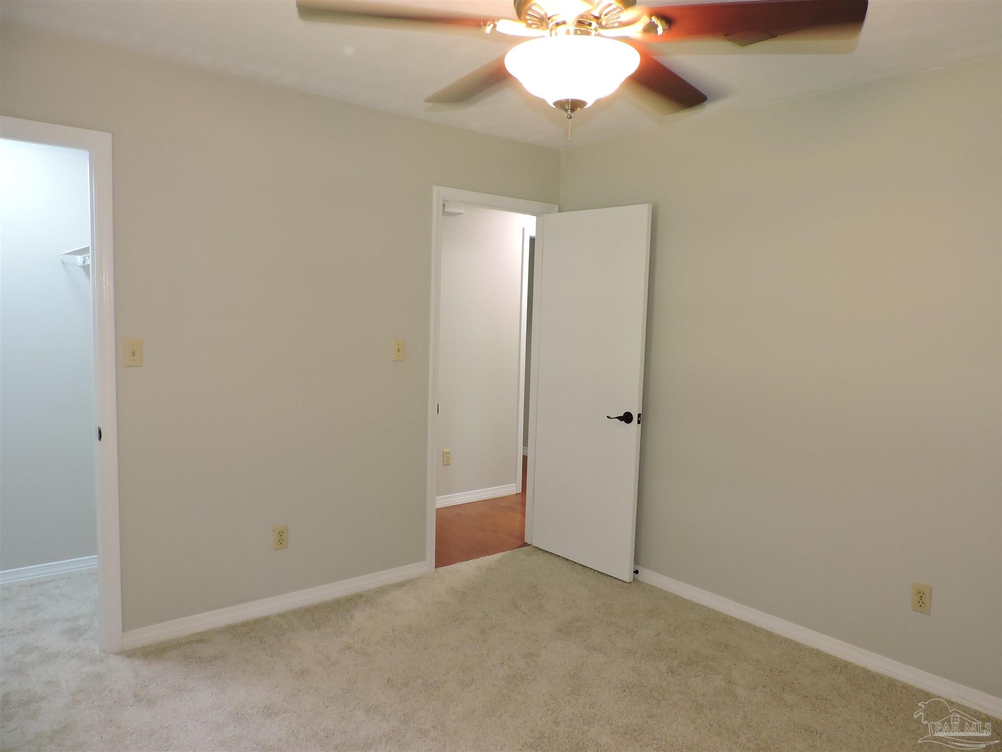 5261 Rowe Trail Pace FL 32571