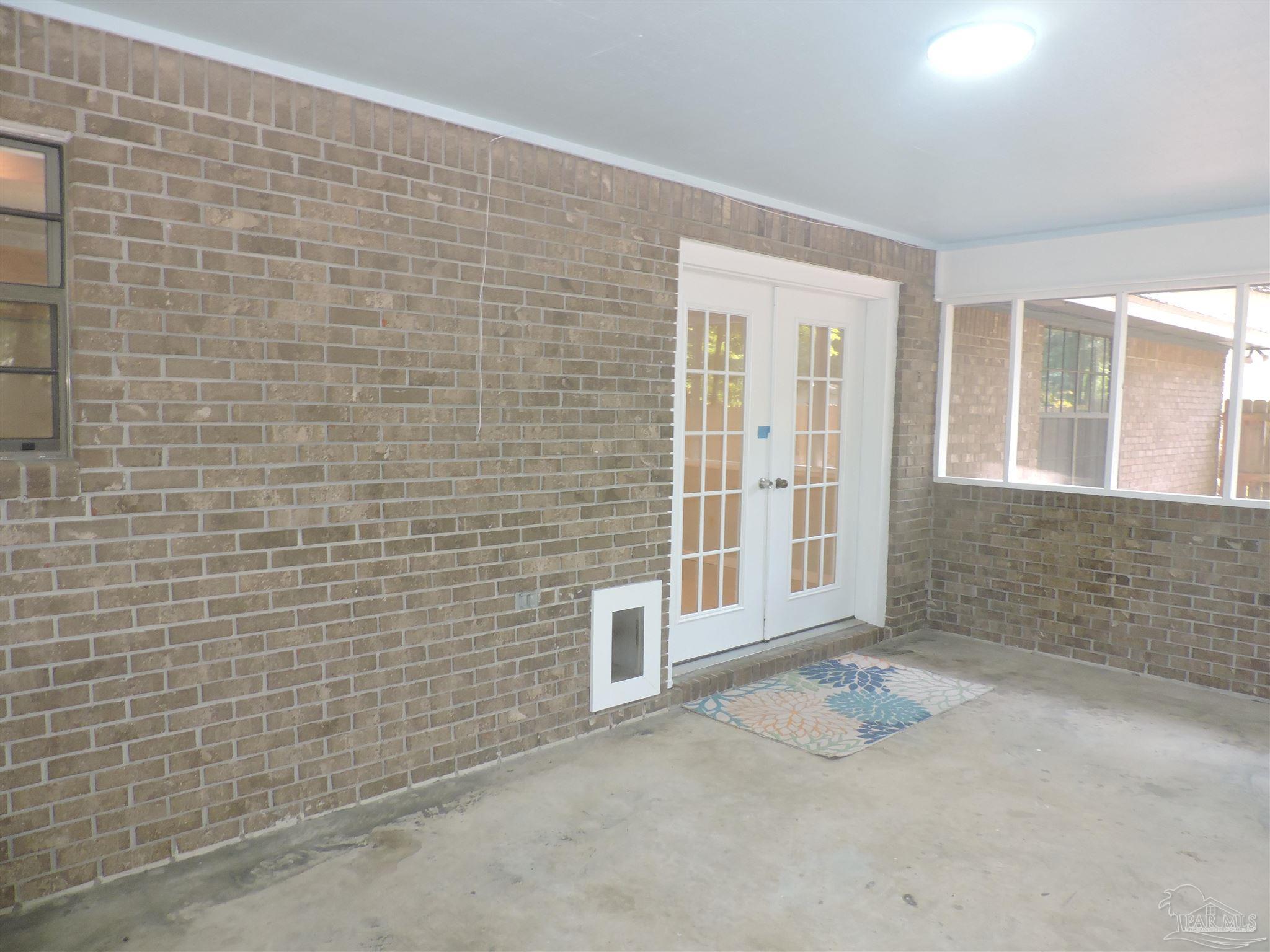 5261 Rowe Trail Pace FL 32571