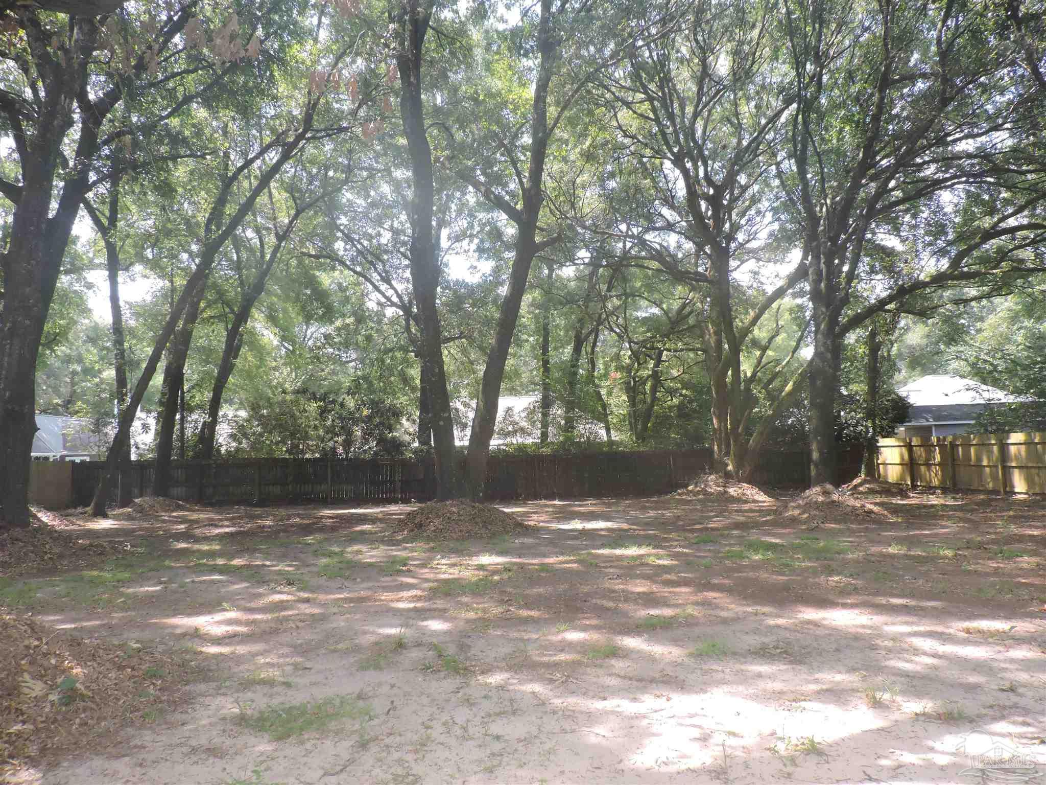 5261 Rowe Trail Pace FL 32571