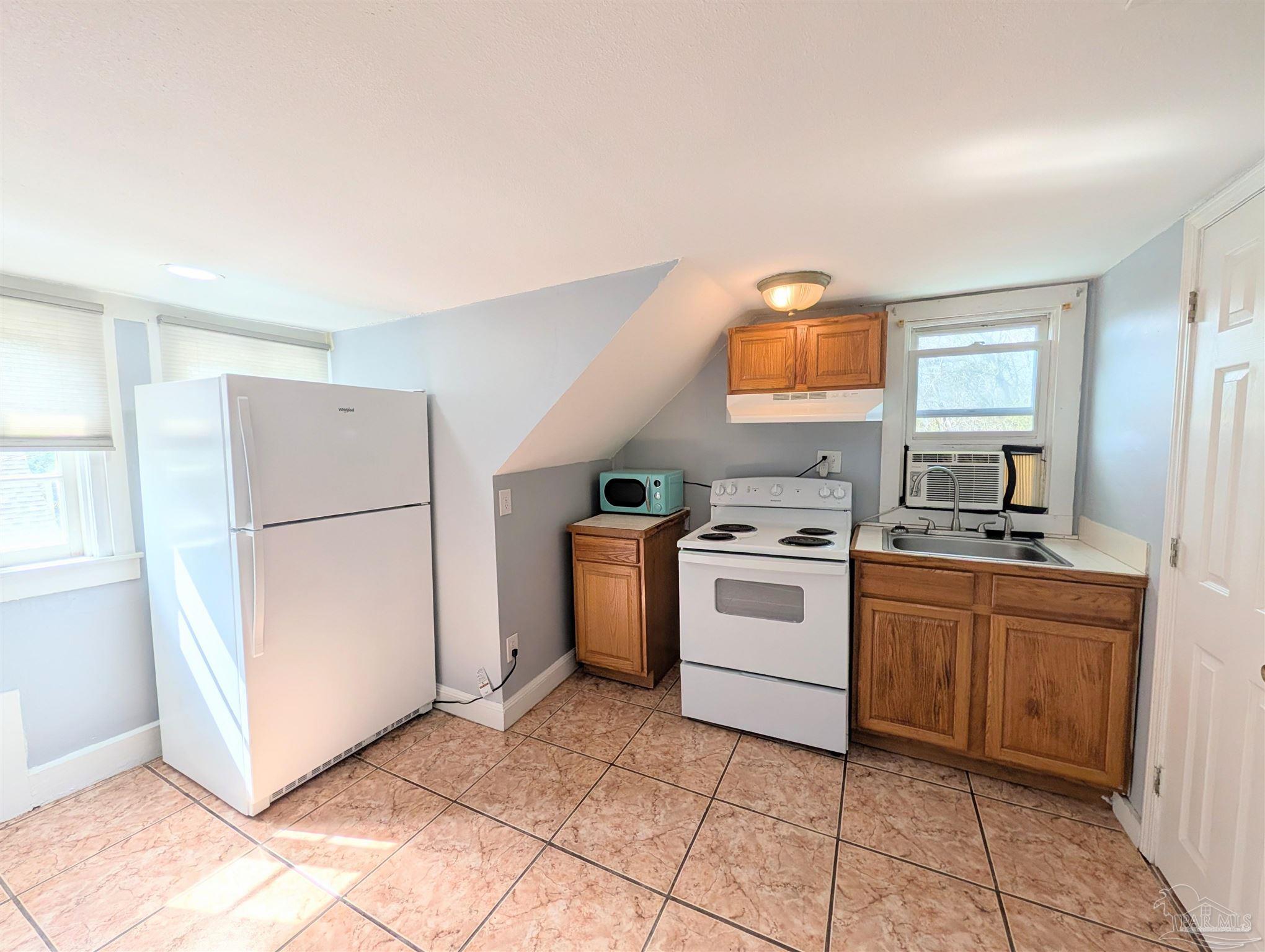 911 N Spring St # 4 Pensacola FL 32501