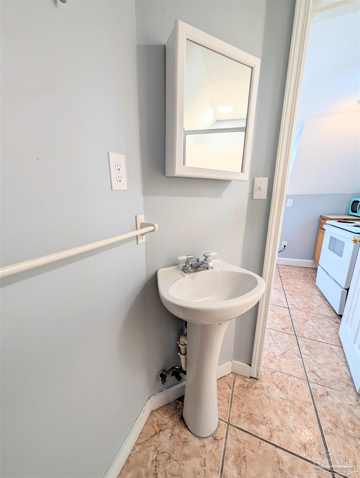 911 N Spring St # 4 Pensacola FL 32501
