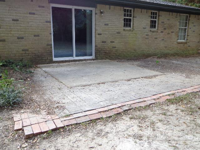 4352 Avenida De Golf Pace FL 32571