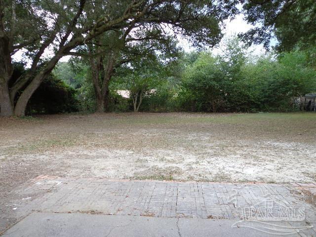 4352 Avenida De Golf Pace FL 32571
