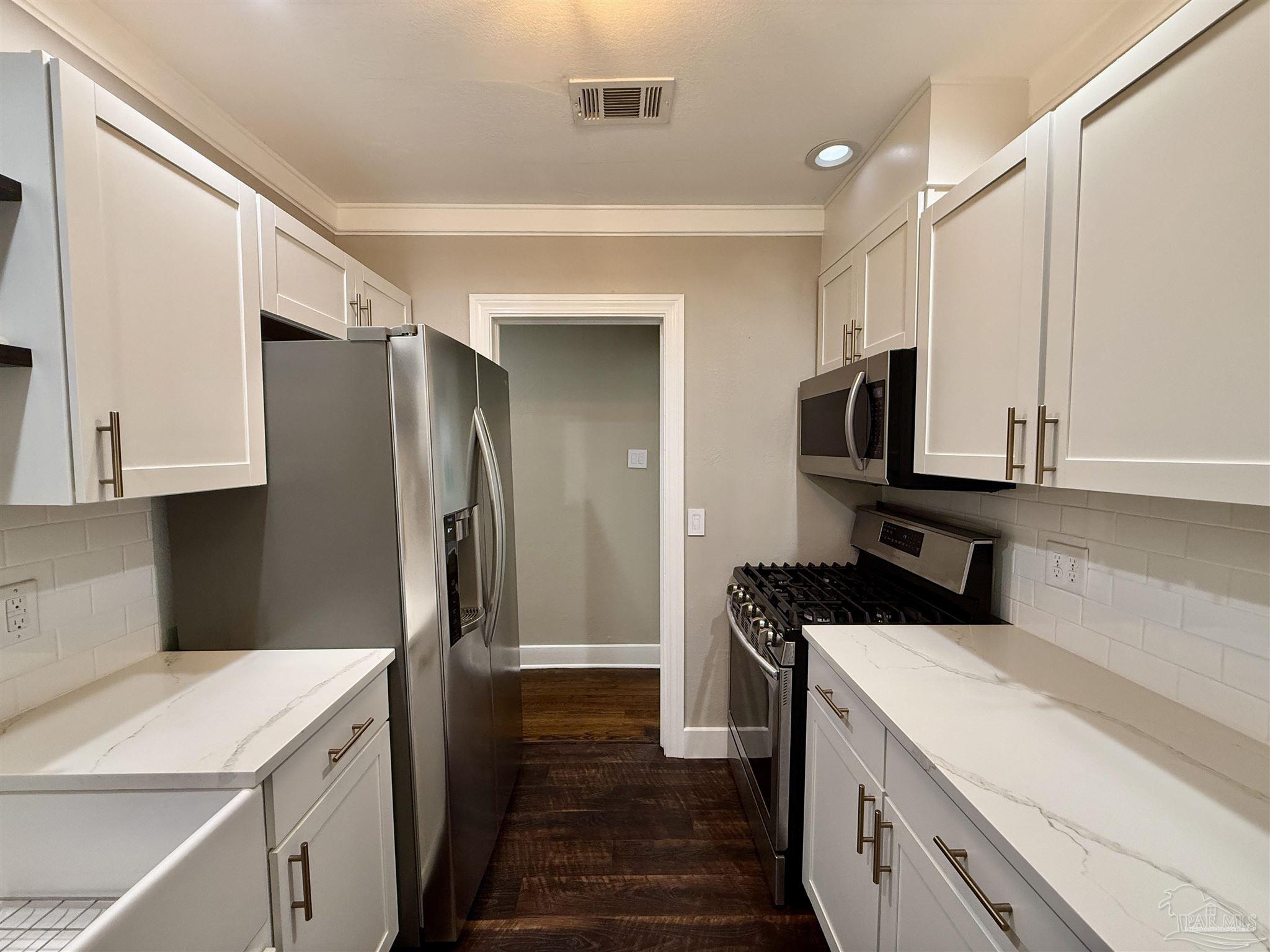 2050 N 13th Avenue Pensacola FL 32503