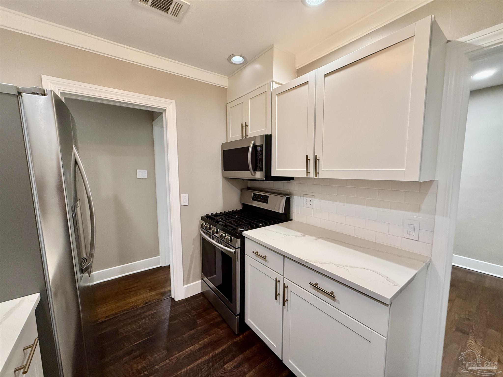 2050 N 13th Avenue Pensacola FL 32503