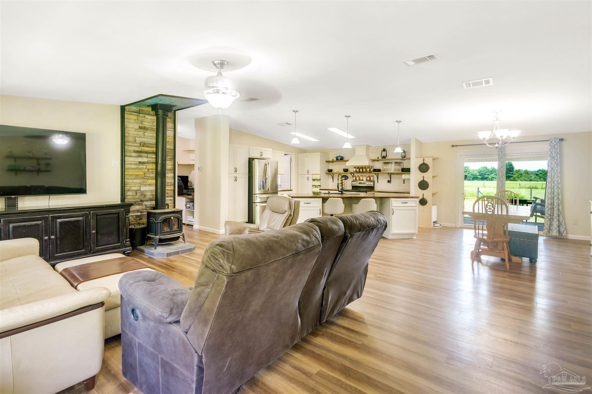 390 Brooks Road Baker FL 32531