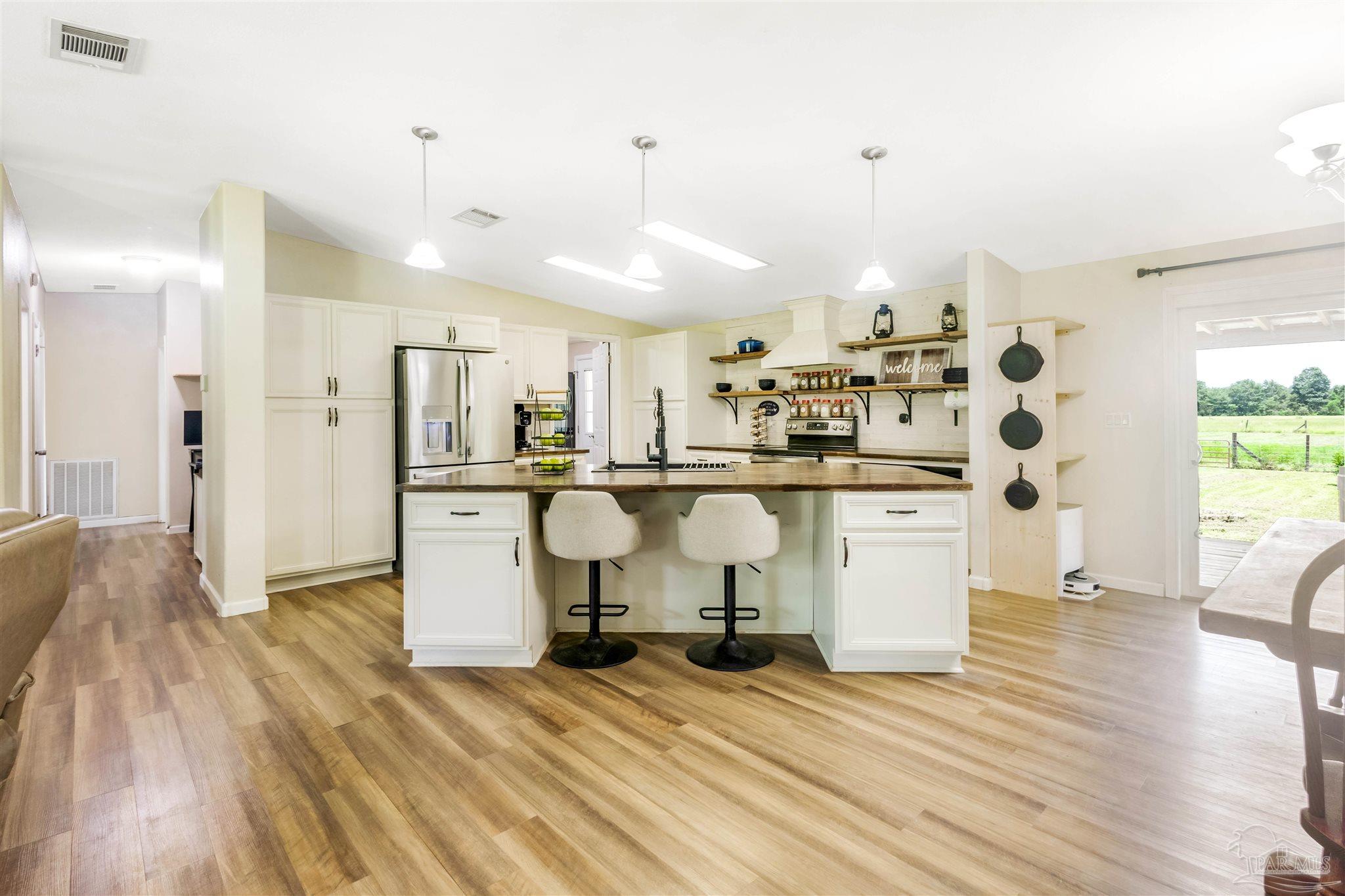 390 Brooks Road Baker FL 32531