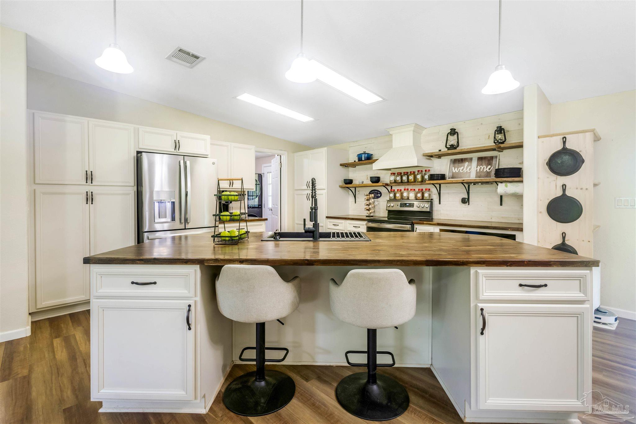 390 Brooks Road Baker FL 32531