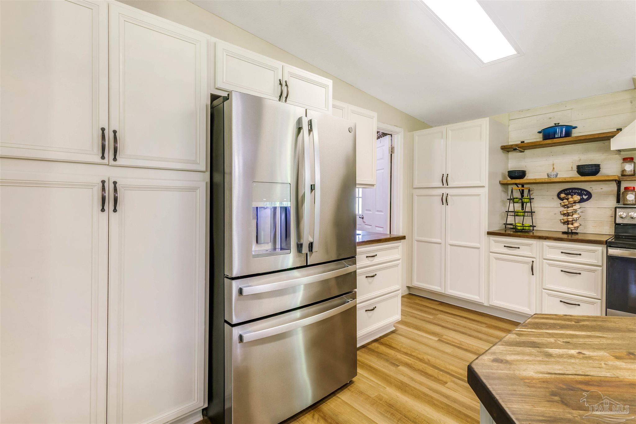 390 Brooks Road Baker FL 32531