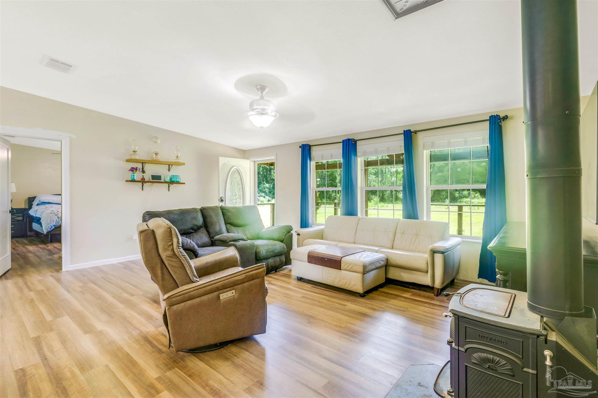 390 Brooks Road Baker FL 32531