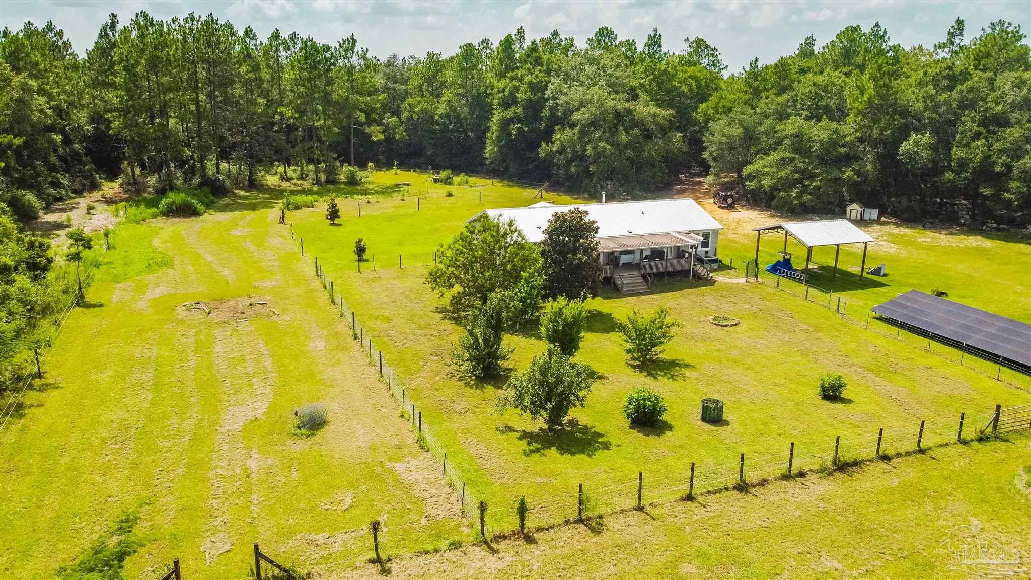390 Brooks Road Baker FL 32531