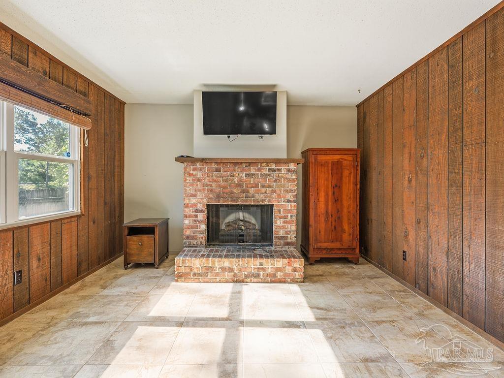 609 Dog Track Road Pensacola FL 32506