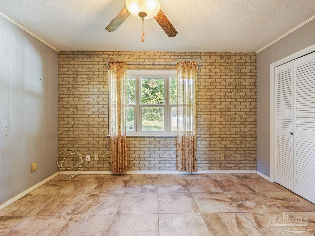 609 Dog Track Road Pensacola FL 32506