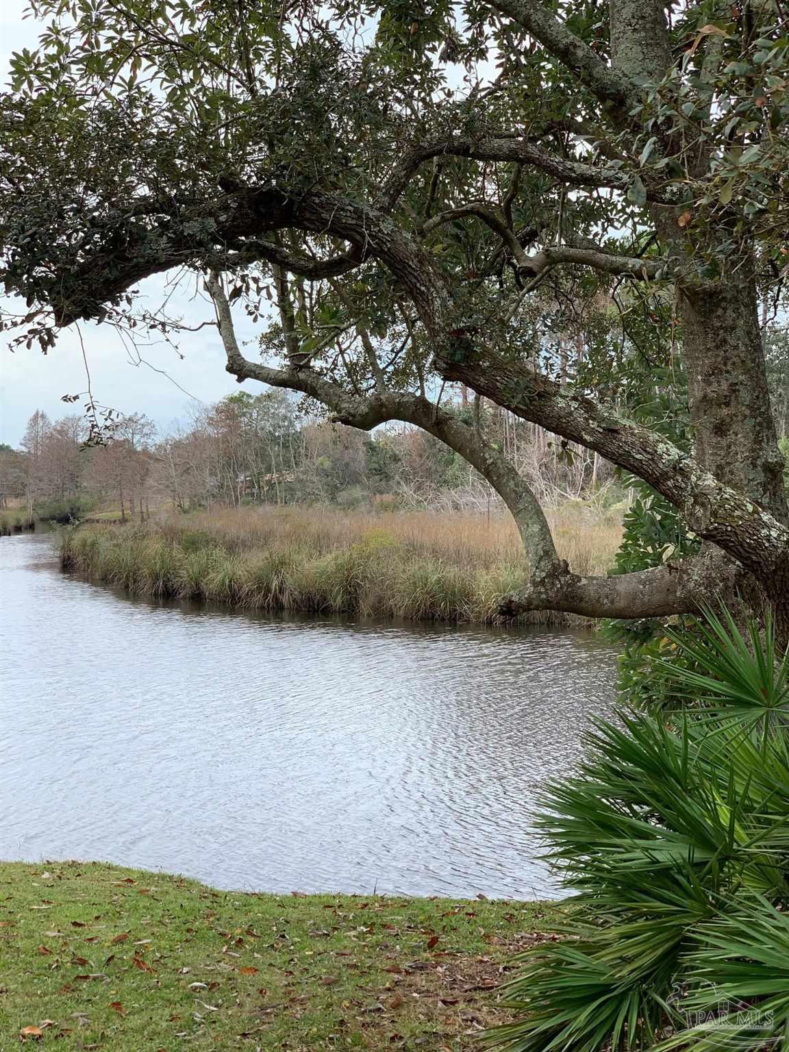 609 Dog Track Road Pensacola FL 32506