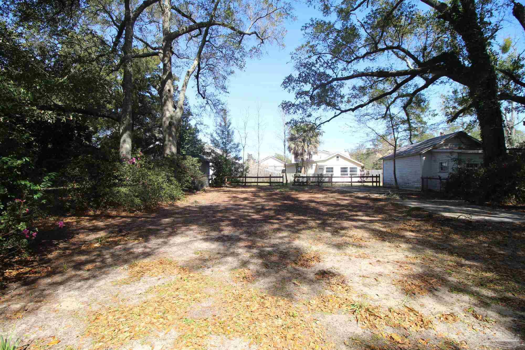 3102 E De Soto Street Pensacola FL 32503