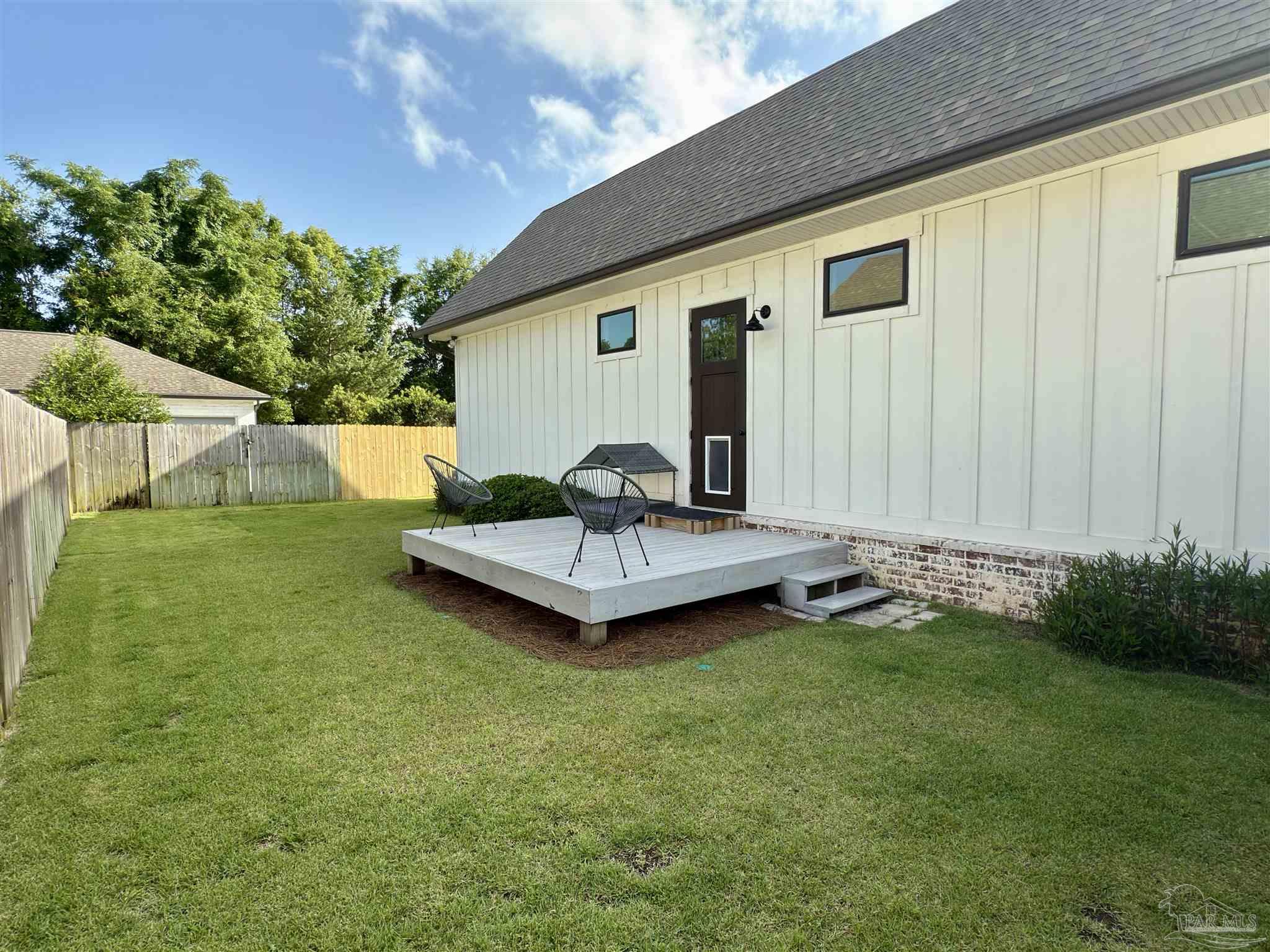 1205 E Scott Street Pensacola FL 32503