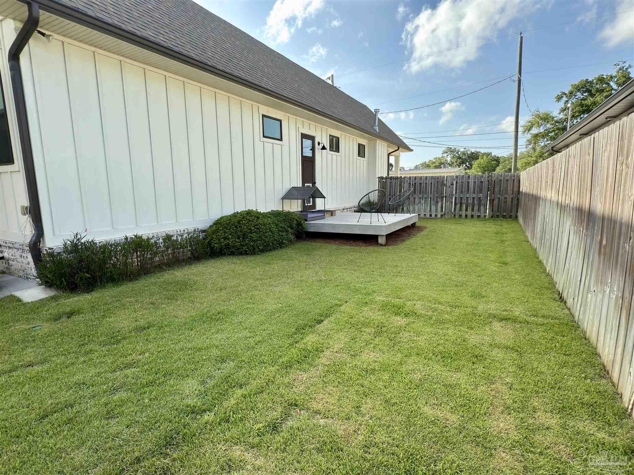 1205 E Scott Street Pensacola FL 32503
