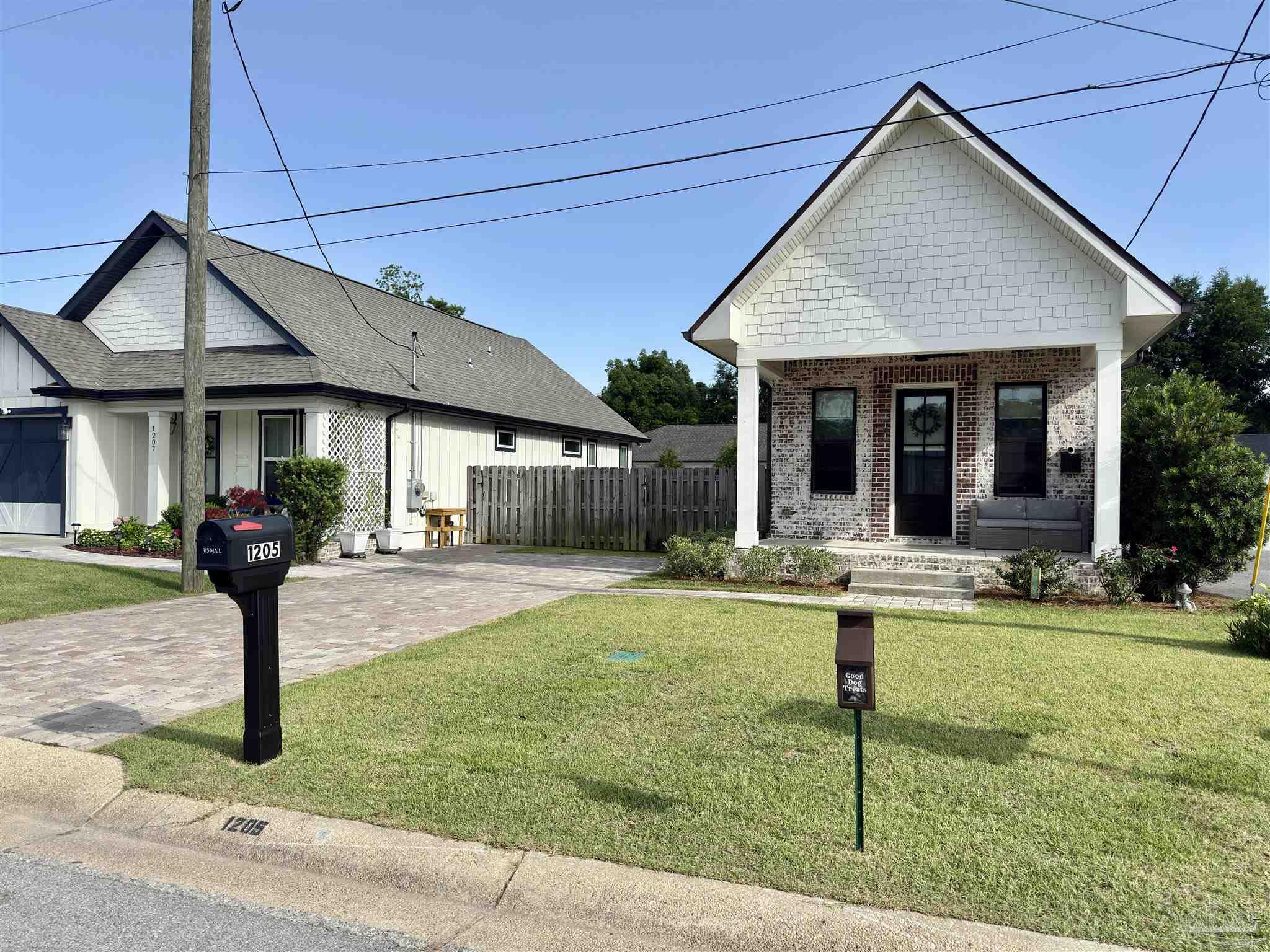1205 E Scott Street Pensacola FL 32503