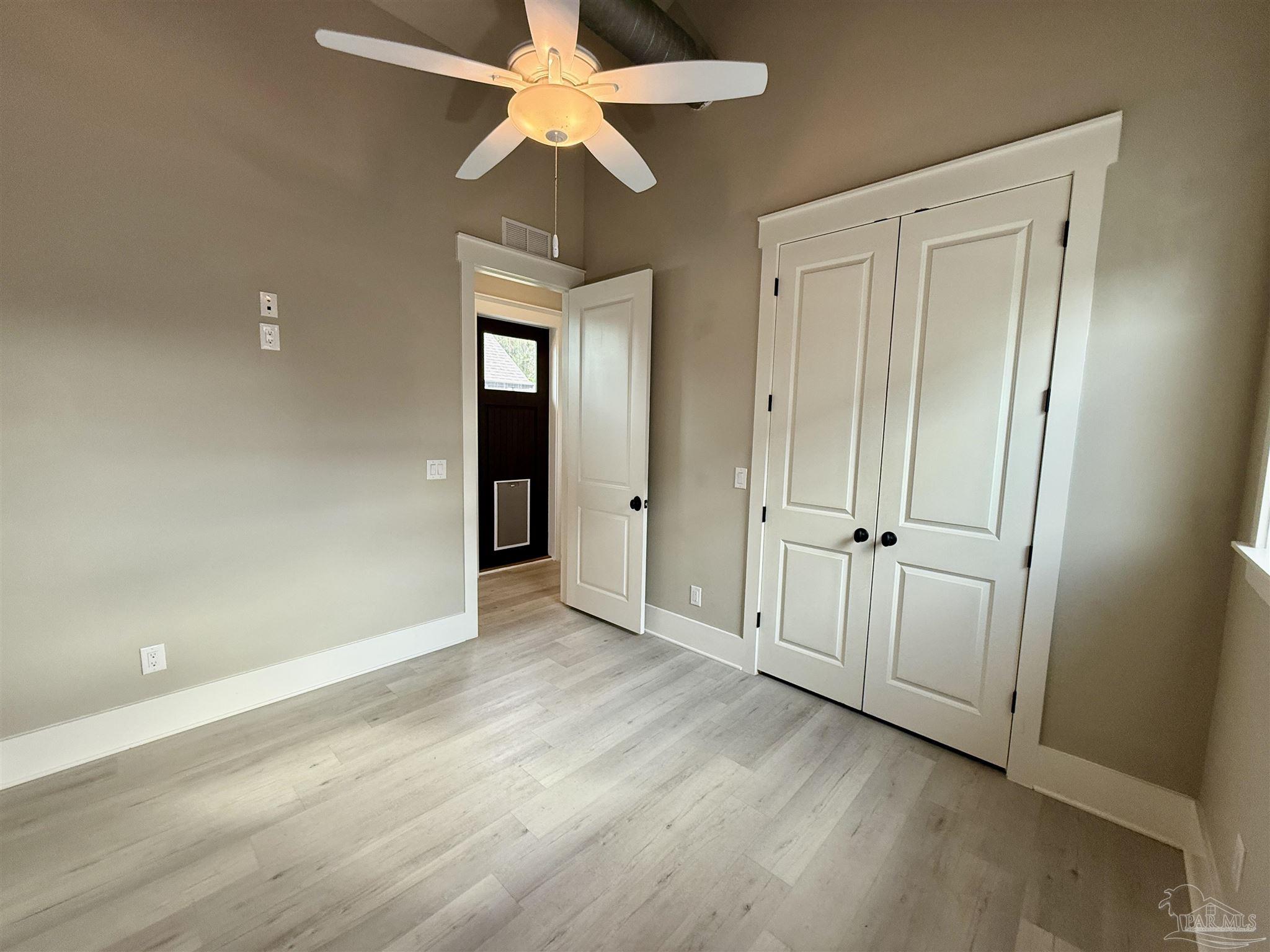 1205 E Scott Street Pensacola FL 32503