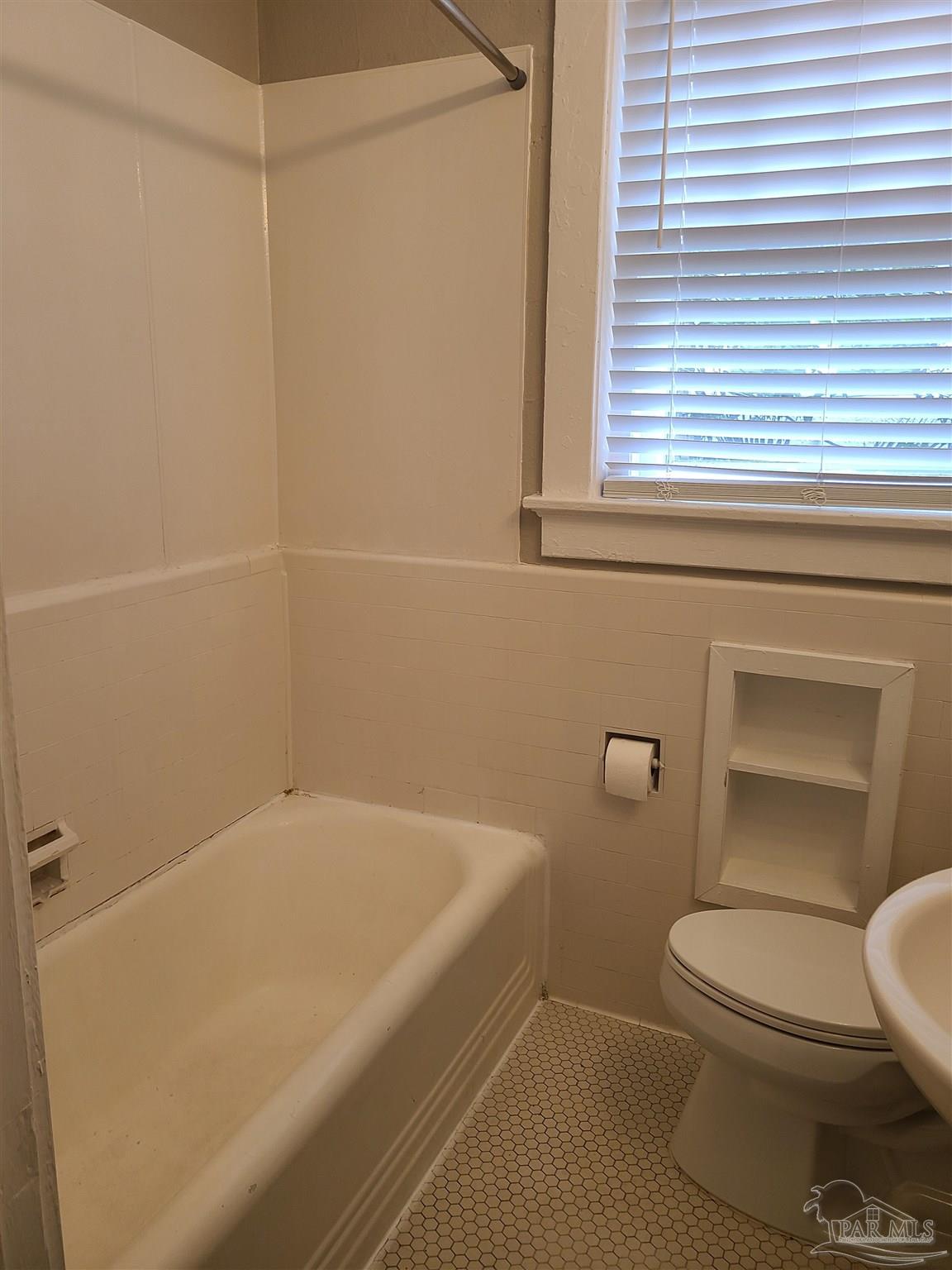 114 W La Rua Street Pensacola FL 32501