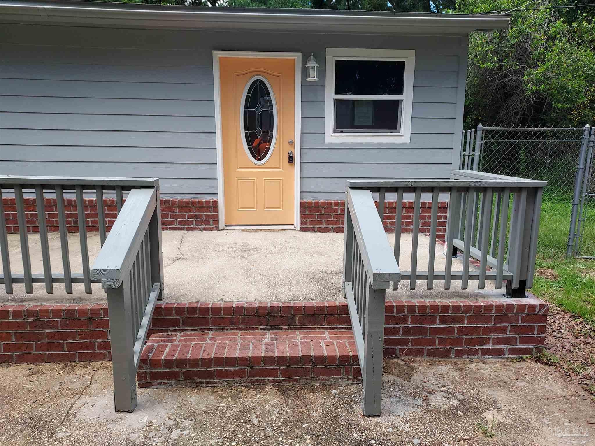 150 E Ensley Street Pensacola FL 32514