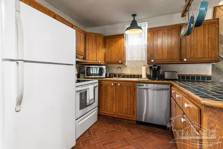 14120 Innerarity Pt Road Pensacola FL 32507