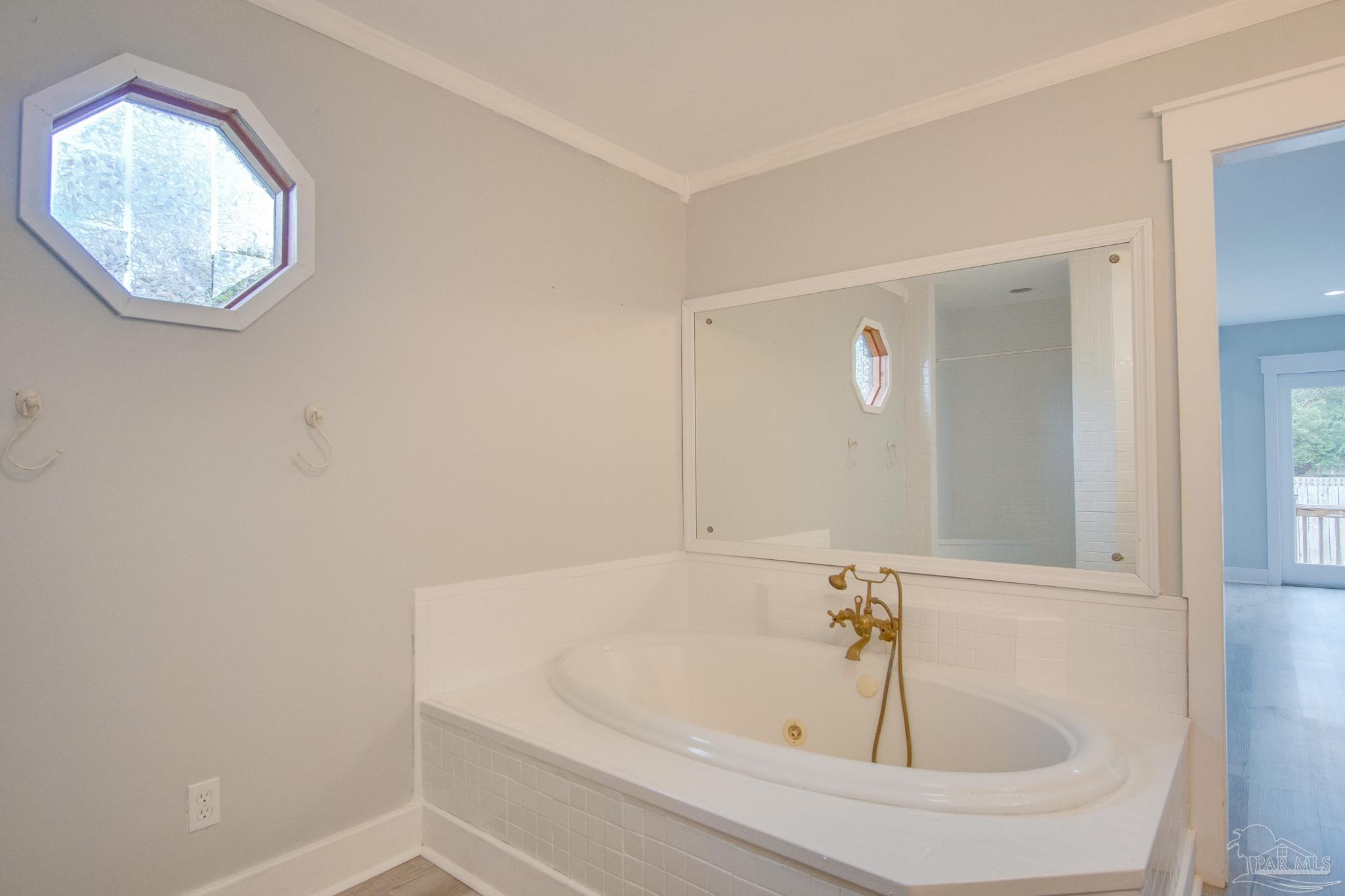 2012 N 19th Avenue Pensacola FL 32503