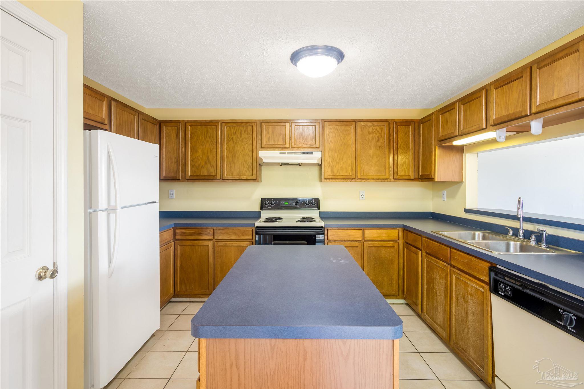 13 SE Chatelaine Circle Ft Walton Beach FL 32548