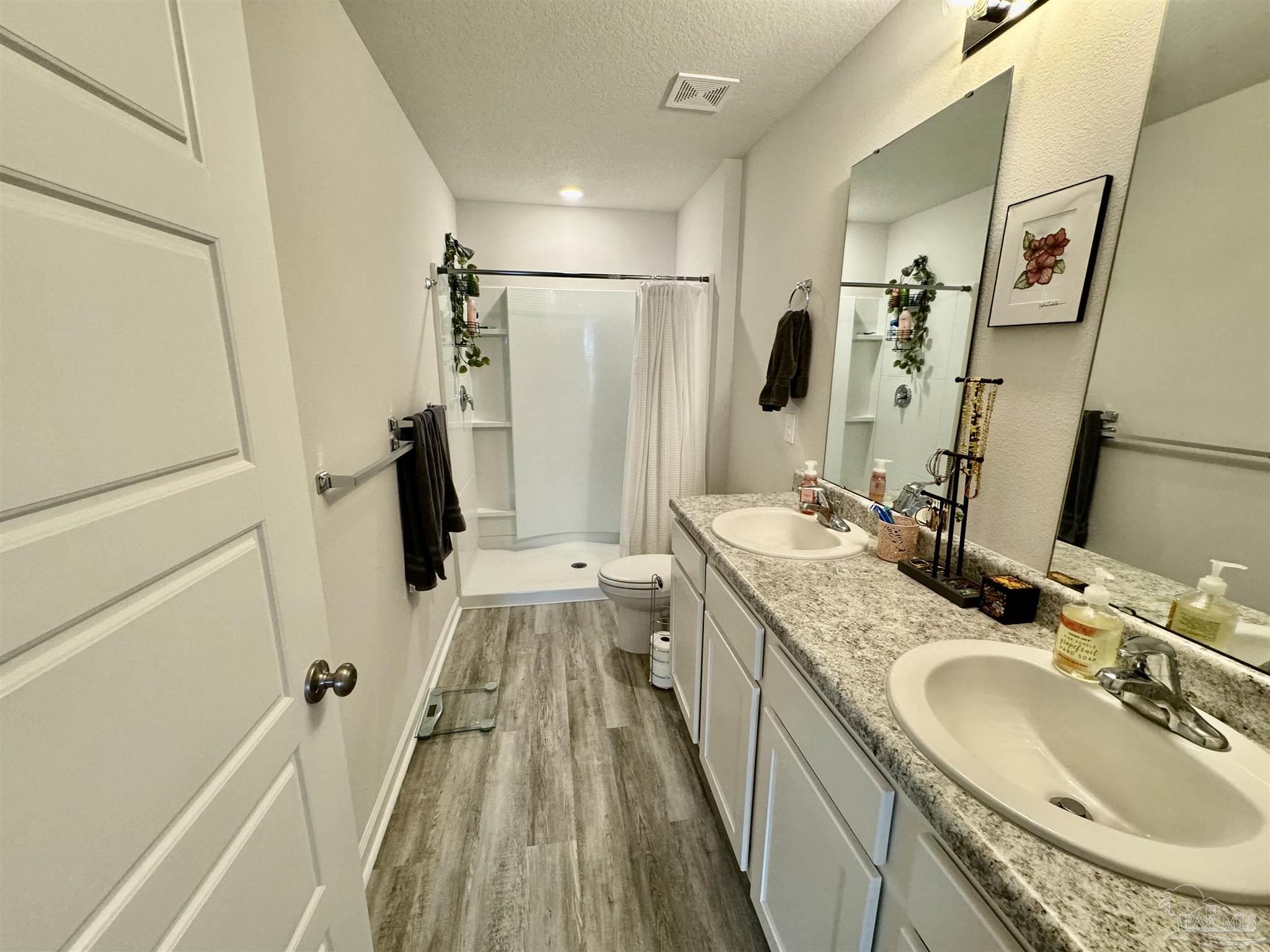 6169 Native Dancer Way Pensacola FL 32526