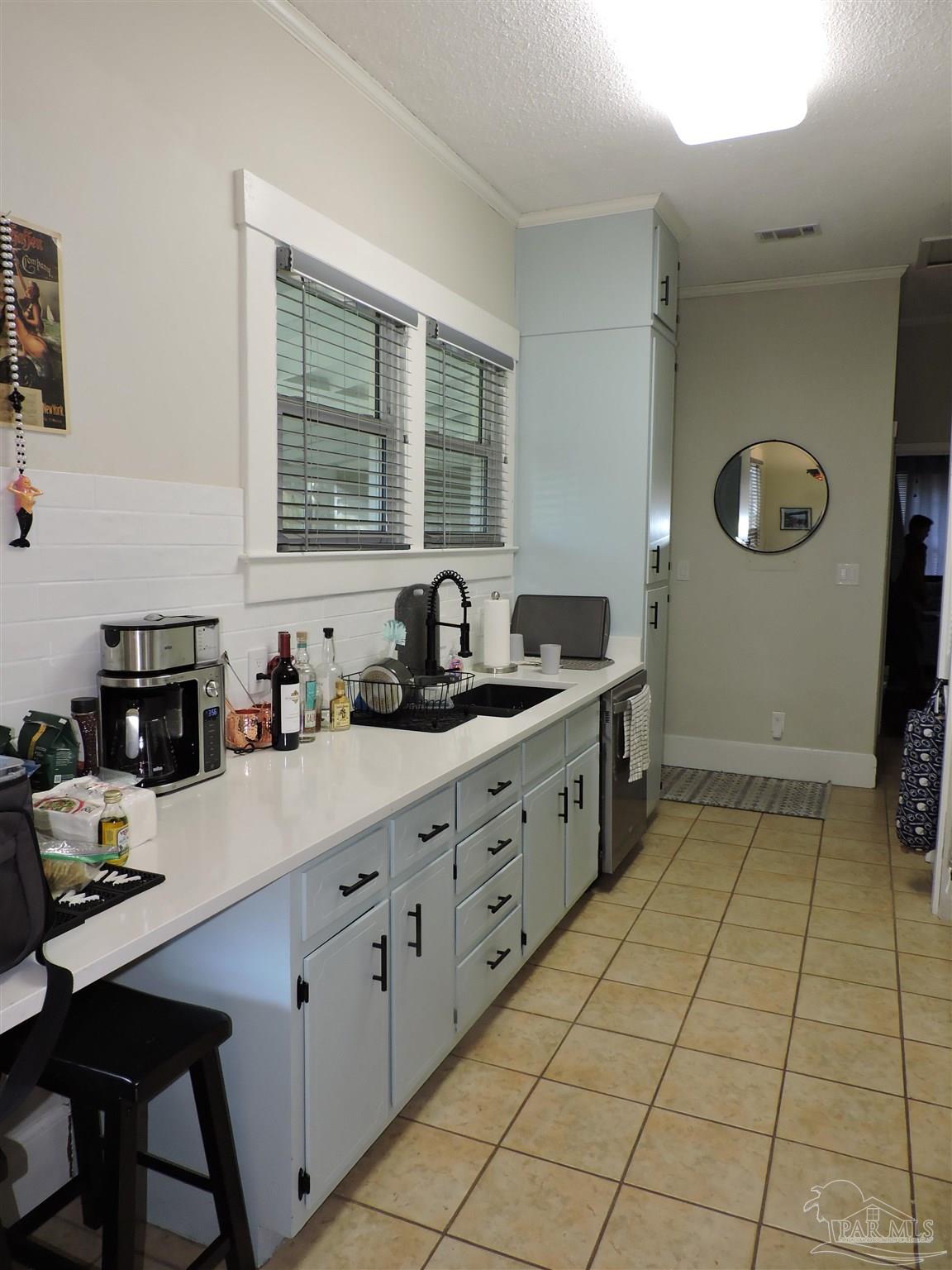 1704 E Lee Street Pensacola FL 32503