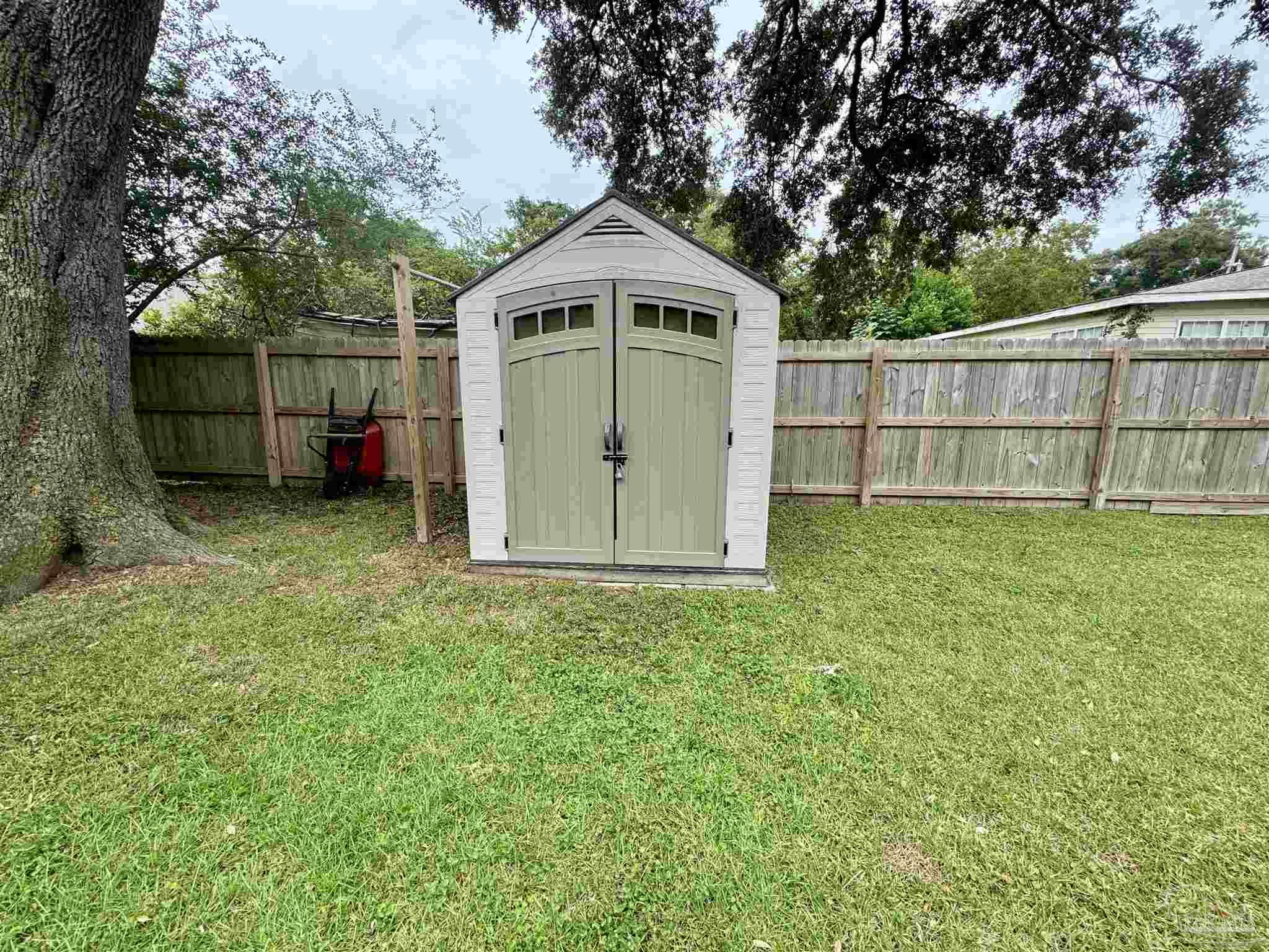 163 Beland Road Pensacola FL 32534
