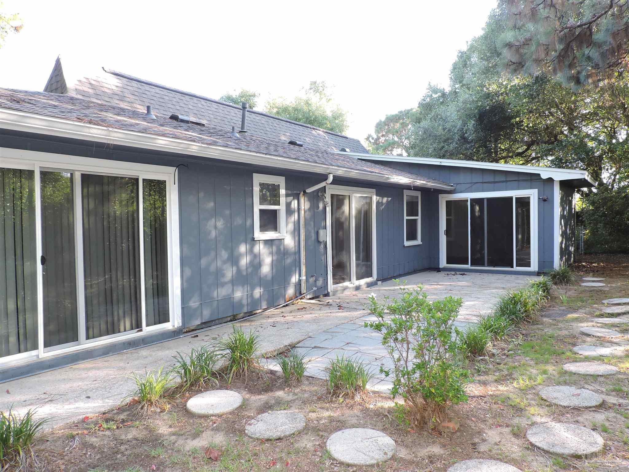 1885 Broyhill Circle Pensacola FL 32526