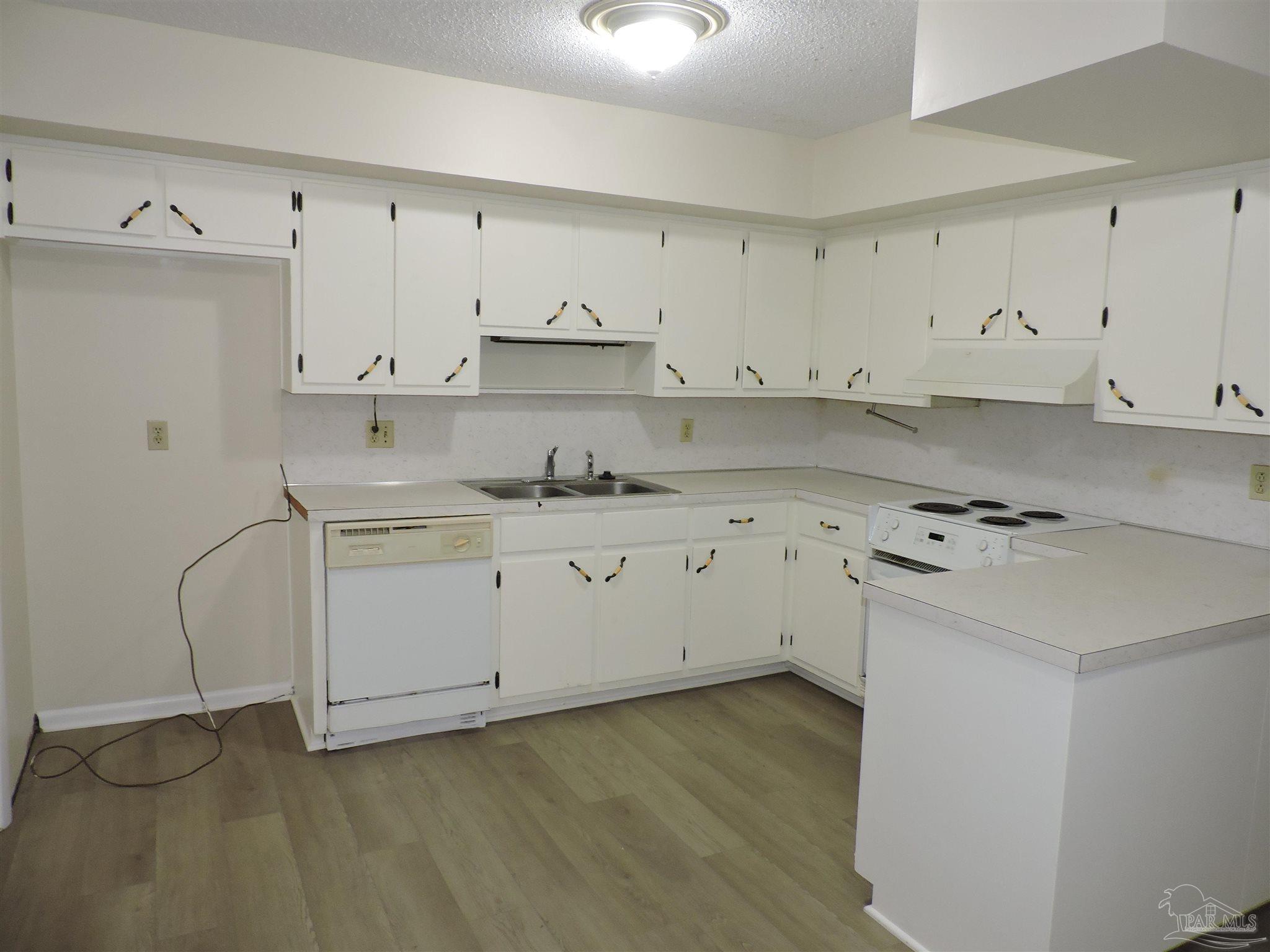 1885 Broyhill Circle Pensacola FL 32526