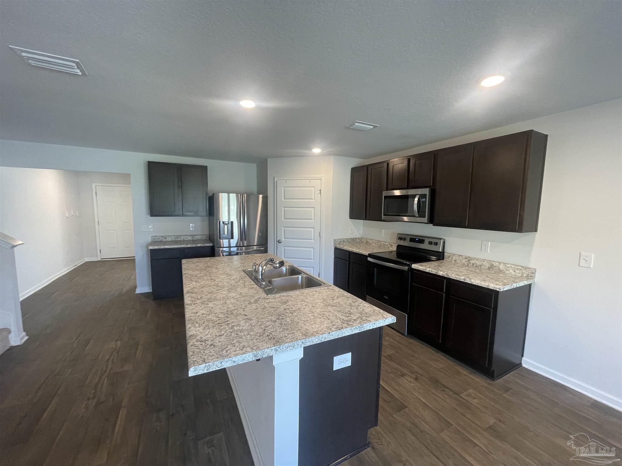 10541 Queens Gate Circle Pensacola FL 32506