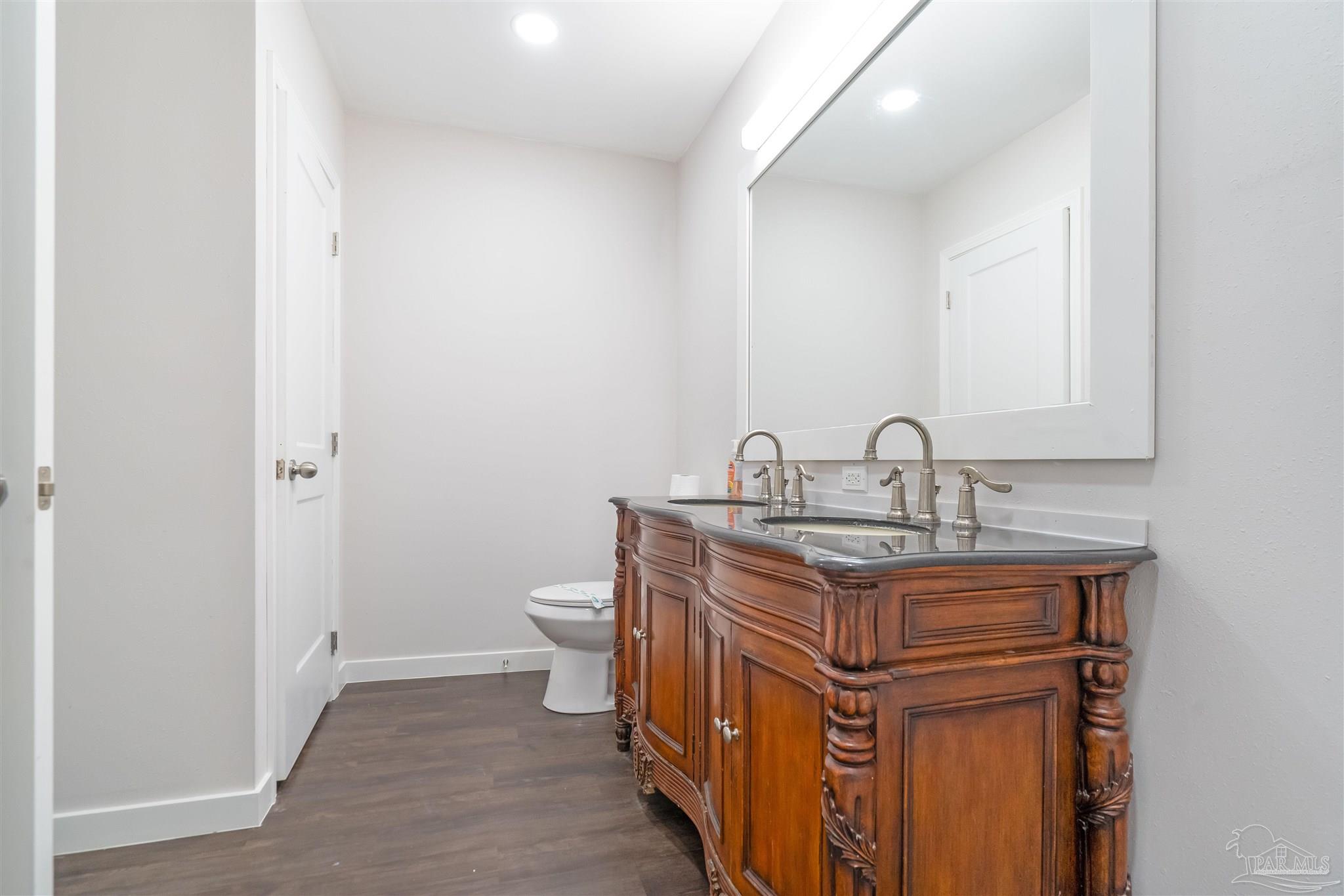 118 Czar Lane Pensacola FL 32503