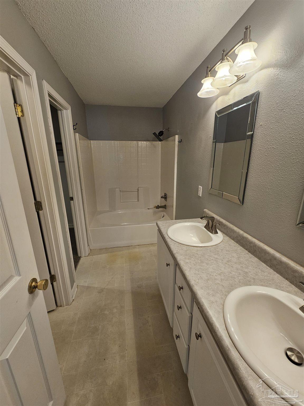 10418 Senegal Drive Pensacola FL 32534