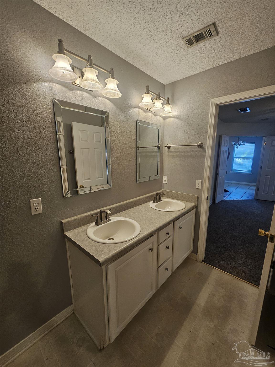 10418 Senegal Drive Pensacola FL 32534