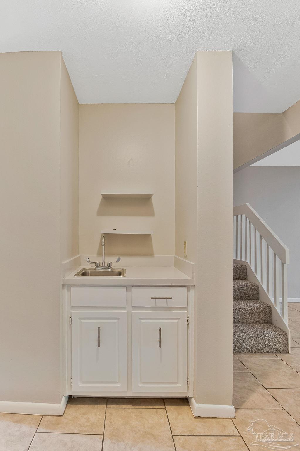 464 E Burgess Road Pensacola FL 32504