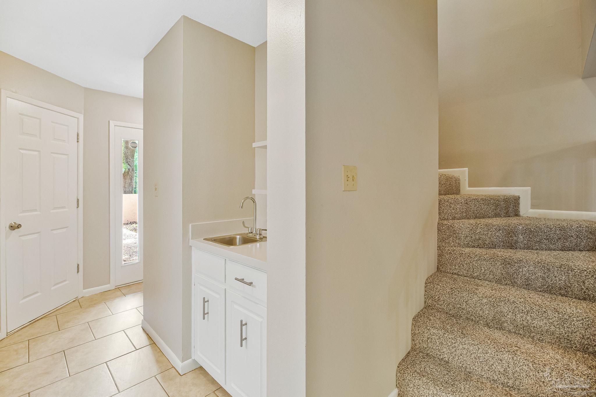 464 E Burgess Road Pensacola FL 32504