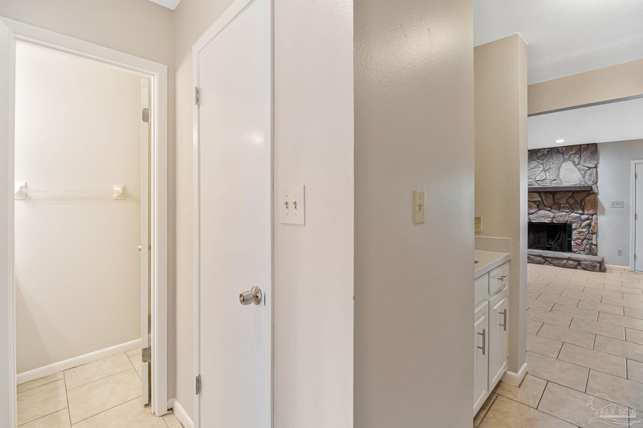 464 E Burgess Road Pensacola FL 32504
