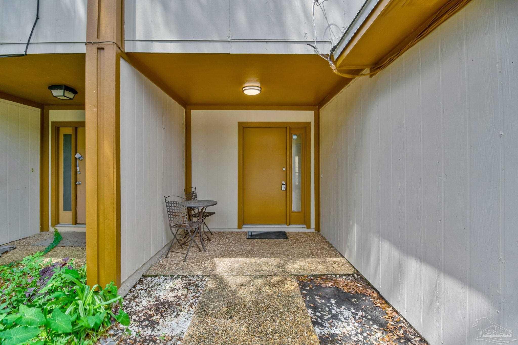 464 E Burgess Road Pensacola FL 32504