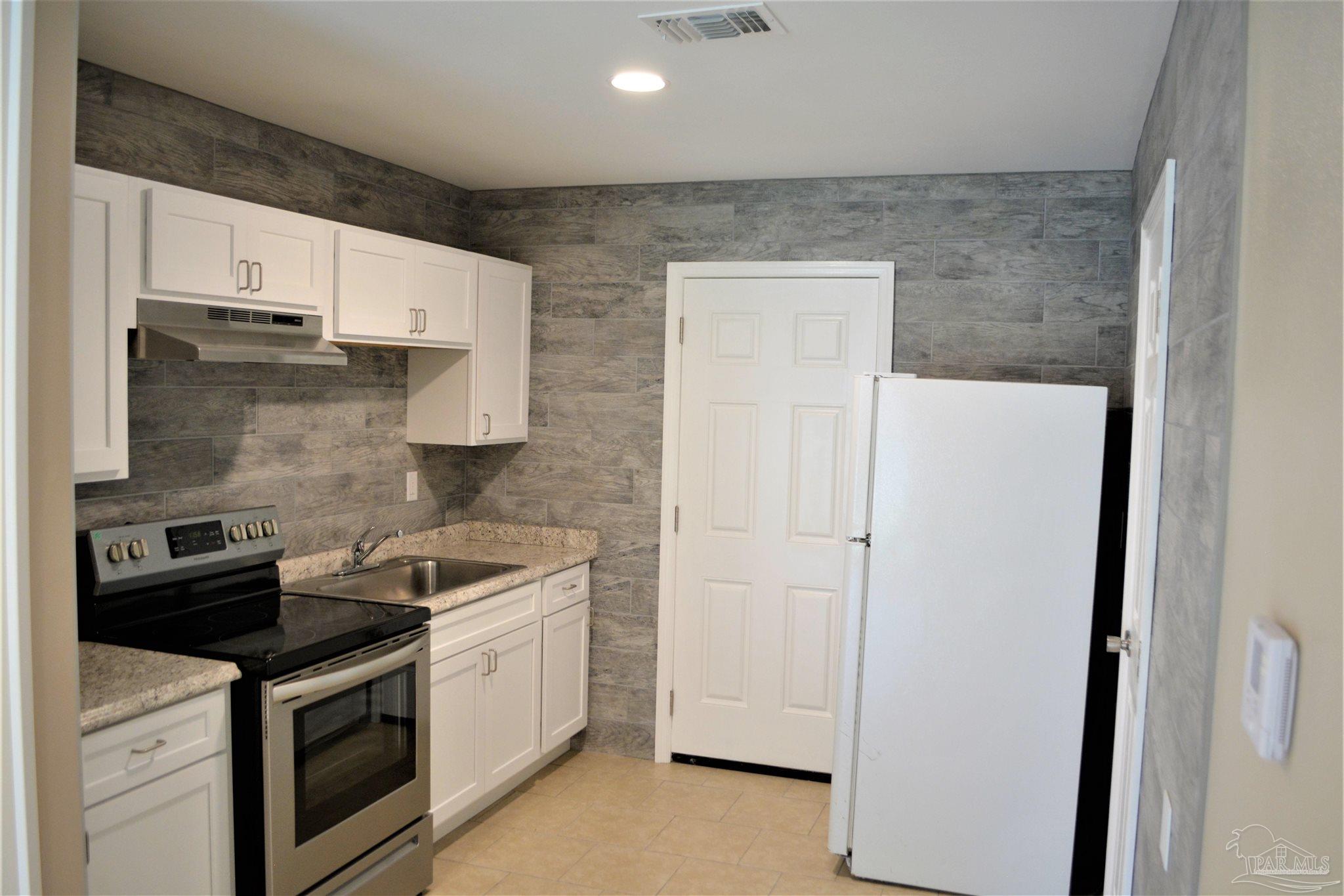 7145 Pearson Rd # B Pensacola FL 32526