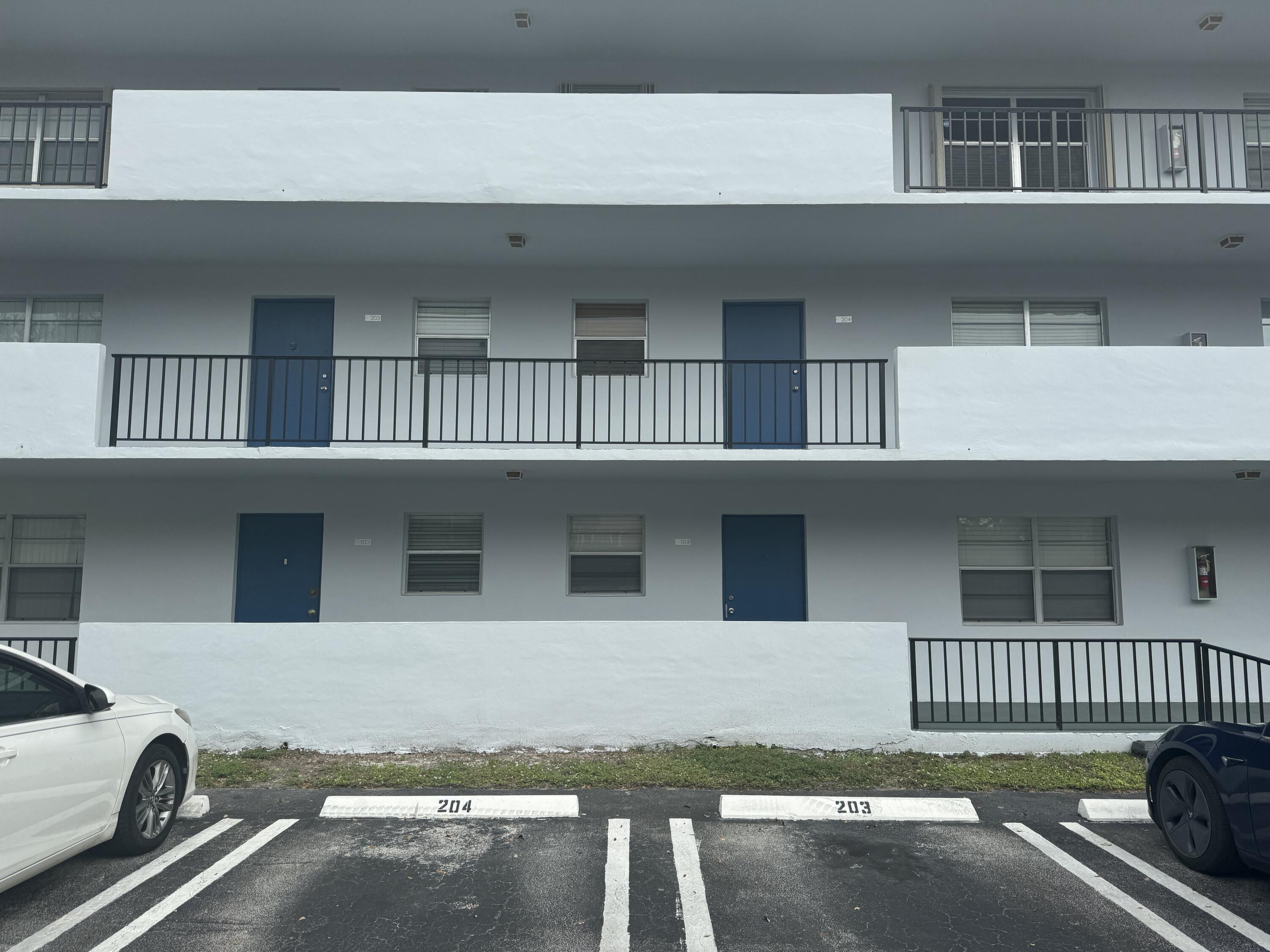 1630 Embassy Drive West Palm Beach FL 33401