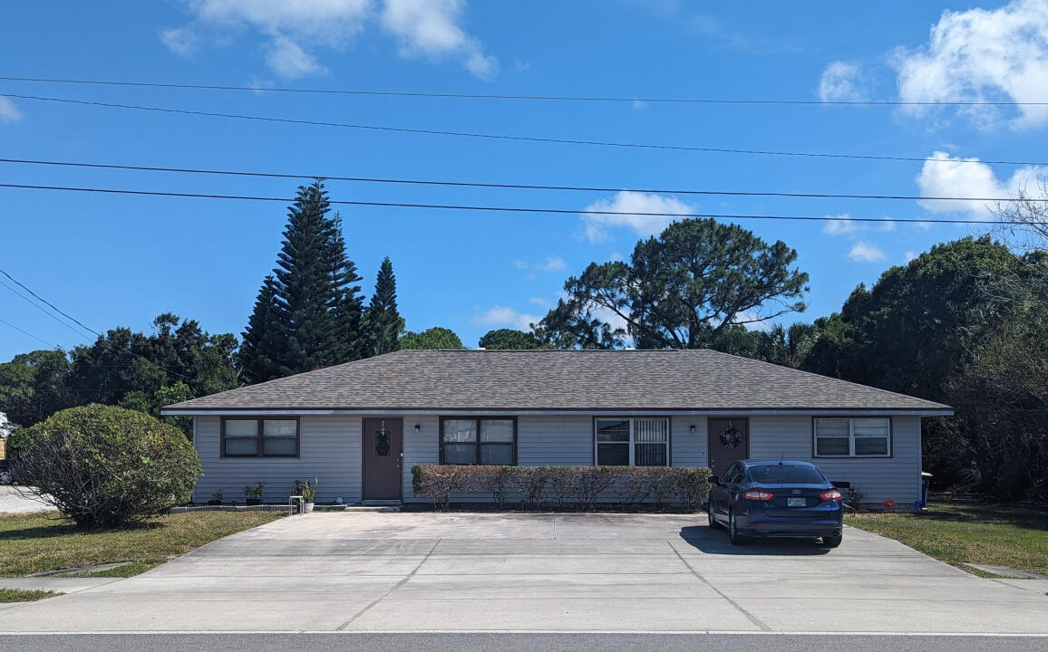 809 E Weatherbee Road Fort Pierce FL 34982